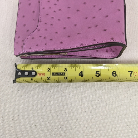 Lavender Coach clutch - Picture 9 of 10